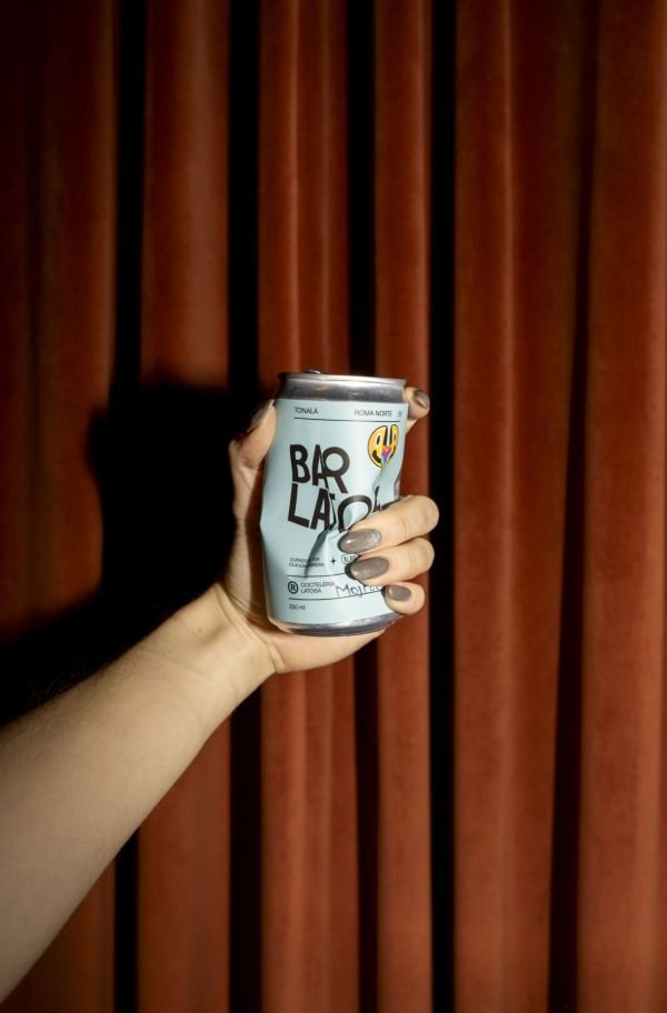 Bar Latosa: el primero en México con menú de cocteles enlatados