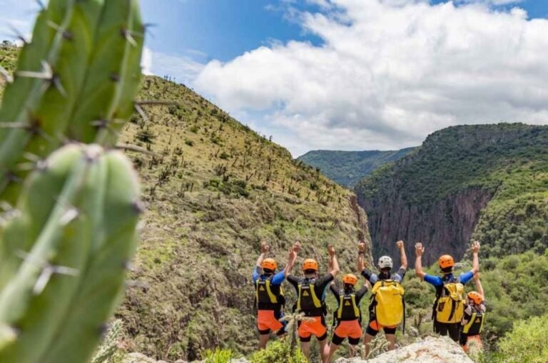 Échate un chapuzón esta Semana Santa 2026: Cenotes y Cascadas imperdibles