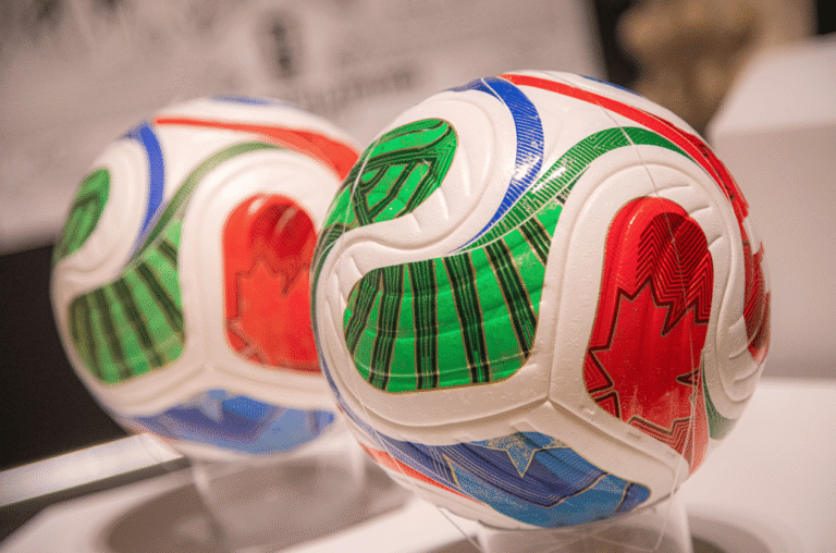 Exposición de futbol en CDMX: Franz Mayer lanza Futbol: Diseñando una pasión