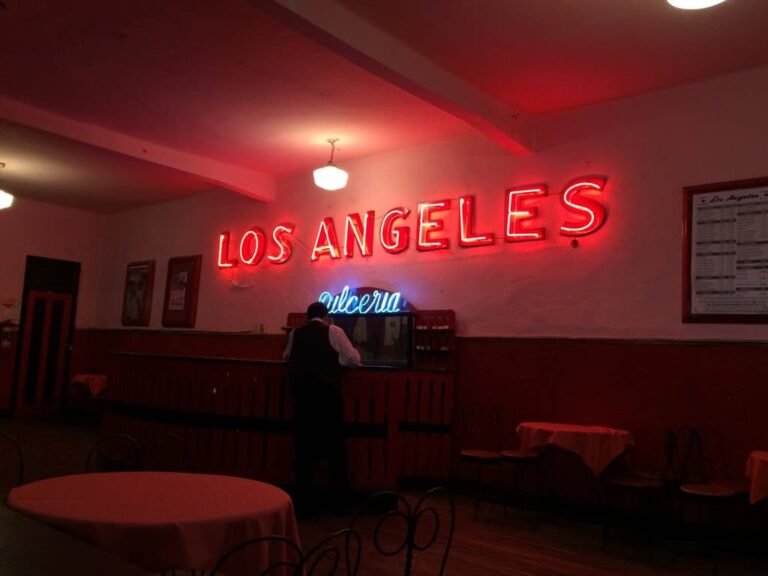 Gran baile de pachucos y rumberas en Salón Los Ángeles ¡Saca el tacuche!