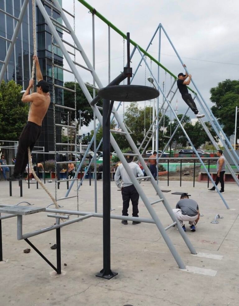Habrá clases de calistenia en las Barras Insurgentes por $50; cuándo y cómo inscribirse