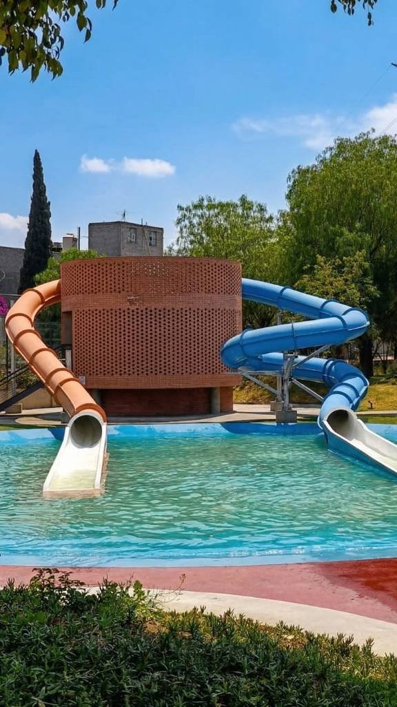 Más de 12 albercas gratuitas abren en la CDMX para Semana Santa: habrá toboganes acuáticos y alberca de olas