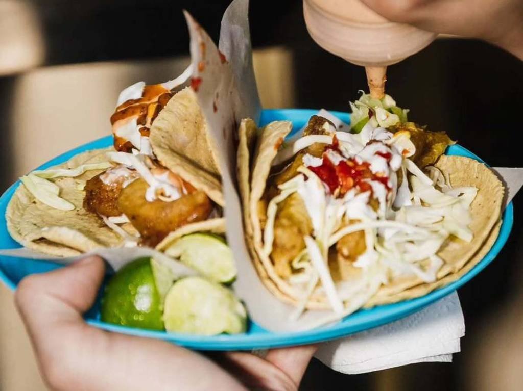 Tacos de pescado al 2×1 en este nuevo restaurante de CDMX: disfruta el sabor de Ensenada con esta promoción de un día