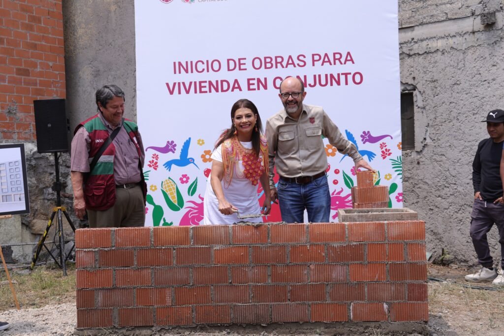 CDMX rescatará vecindades y construirá 4,500 viviendas en Centro Histórico