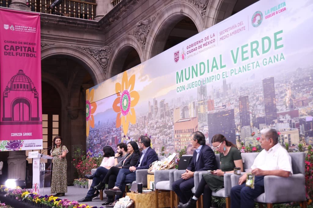 CDMX va por Mundial Verde: sin plásticos, con vasos reutilizables y matracas de bambú