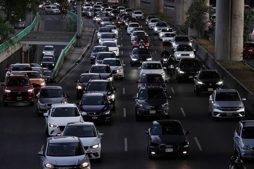 ¿Cuánto cuesta el reemplacamiento 2026 en Edomex? Checa el precio y la multa por no hacerlo