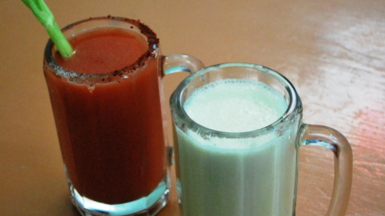 Curados, chela y hasta mezcal en el Tianguis del Pulque y la Cerveza 2019