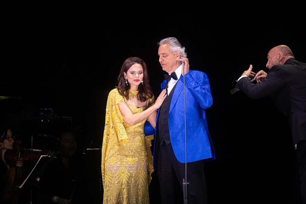 De La donna è mobile a Vivo por ella en cumbia: así fue el concierto de Andrea Bocelli en el Zócalo de CDMX