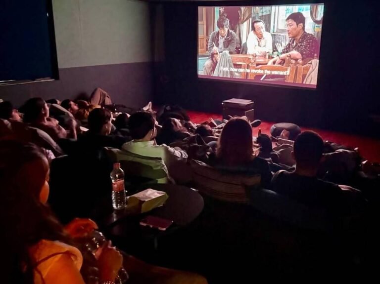 Este cine-café secreto al sur de CDMX proyecta películas legendarias con 2×1 los miércoles y palomitas desde $50