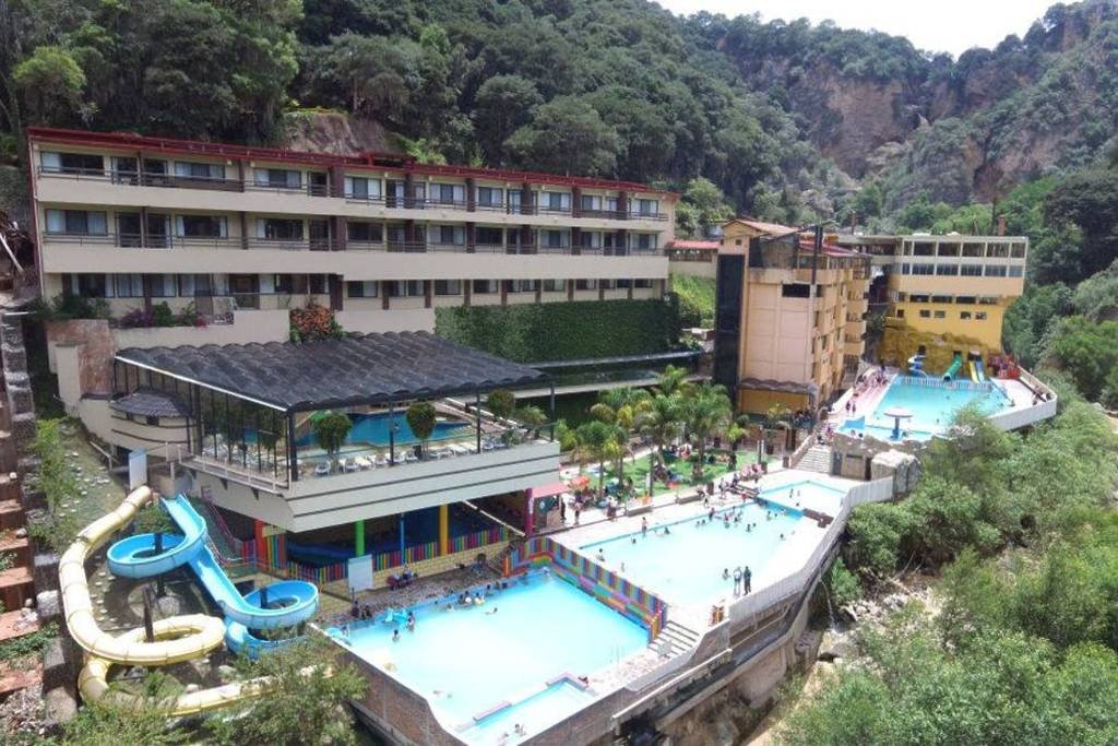 Ni en Hidalgo ni en Morelos: este Pueblo Mágico tiene un balneario de aguas termales que incluye buffet de desayuno o comida
