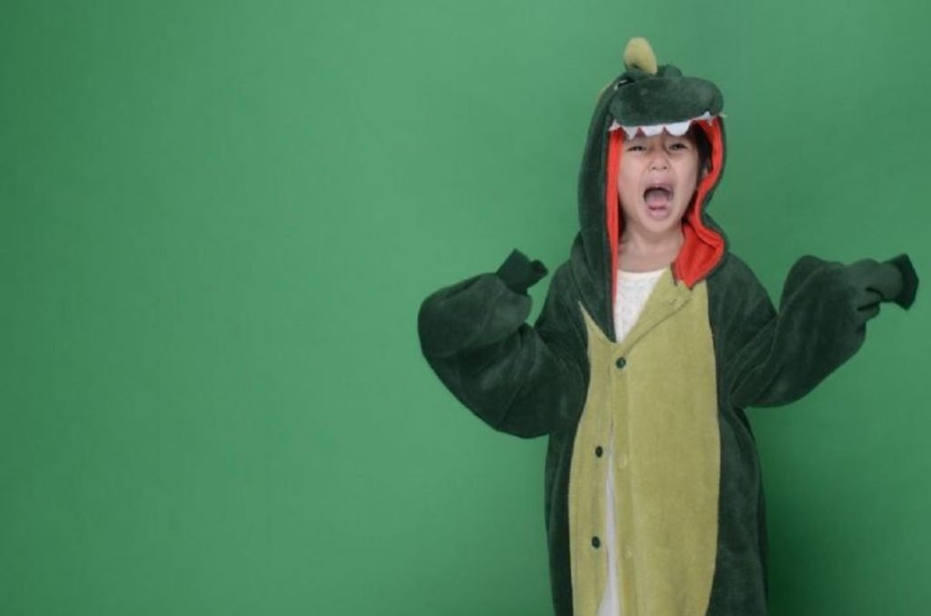 Una pijamada de dinosaurios que parece salida del Jurásico